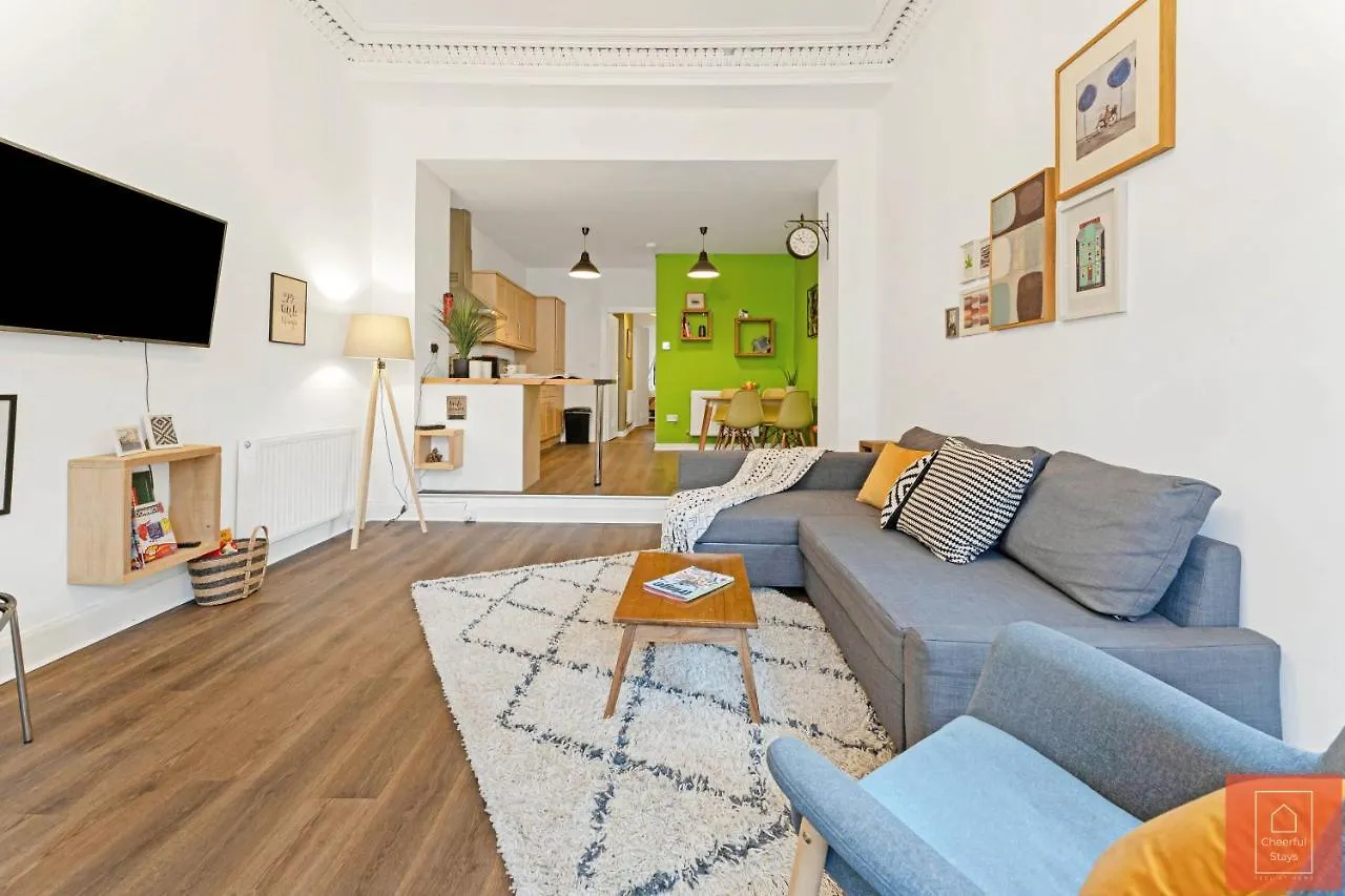 Cheerful Stays: Spacious Flat In Vibrant Leith Edimburgo Apartamento